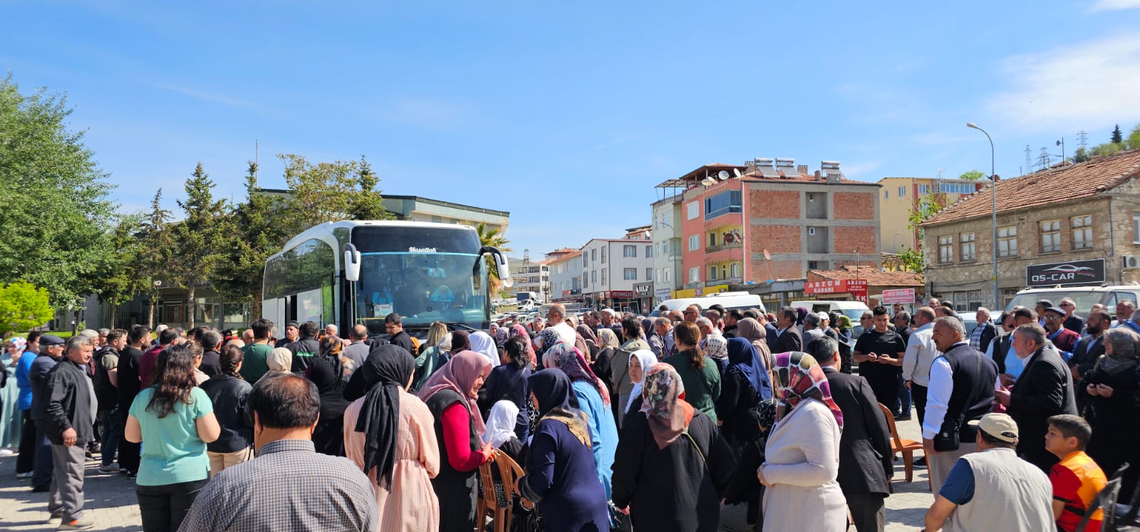 DİNAR'DAN HAREMEYNE YOLCULUK ; DİNARLI HACILARIMIZI UĞURLADIK. 3 495403698 1088137313352753 7774492670583867943 n