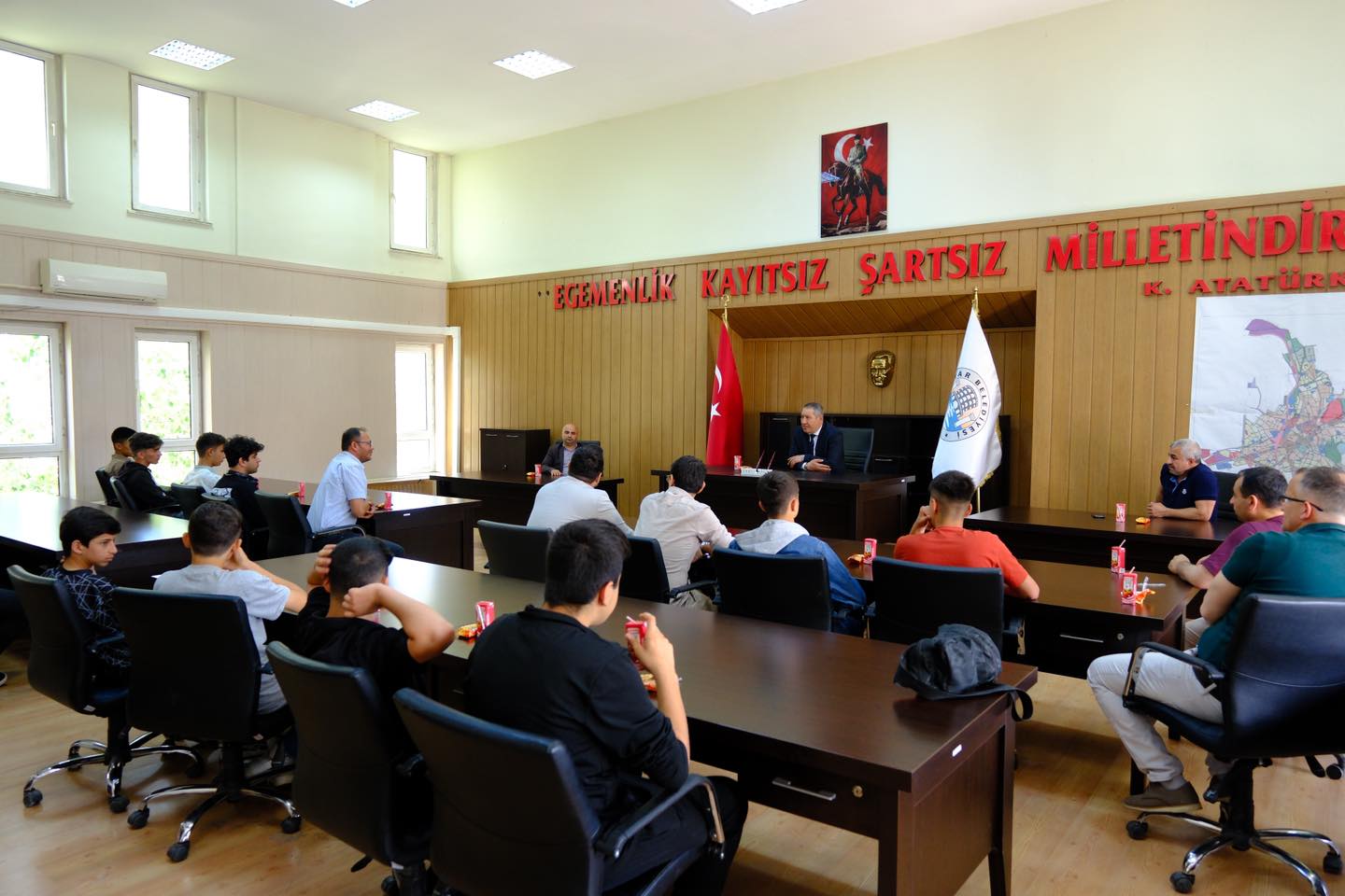 İMAM HATİP LİSESİ EV SAHİPLİĞİNDE İLÇEMİZİ ZİYARET ETTİ. 4 496815612 1130305915793111 4659676666877906268 n