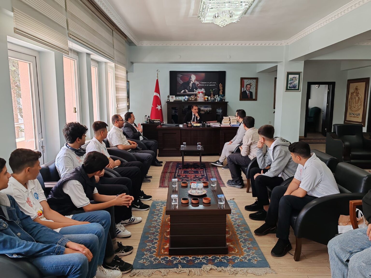 EVLİYA ÇELEBİ PROJESİ KAPSAMINDA GAZİANTEP’TEN ÖĞRENCİLERİMİZ KAYMAKAM DURU’YU ZİYARET ETTİ. 2 b5daa383 b3ca 44ca a489 a430aac8d508 1536x1152 1