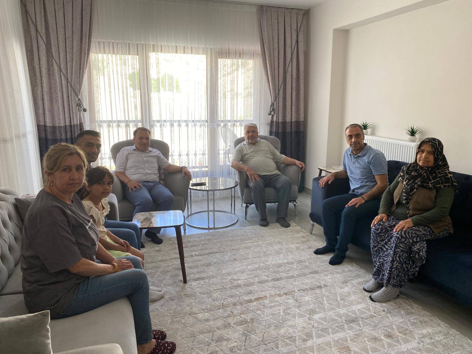 KAYMAKAM DURU’DAN ŞEHİT BABALARIMIZA ZİYARET 2 507986900 754976173721368 6502570469430178458 n