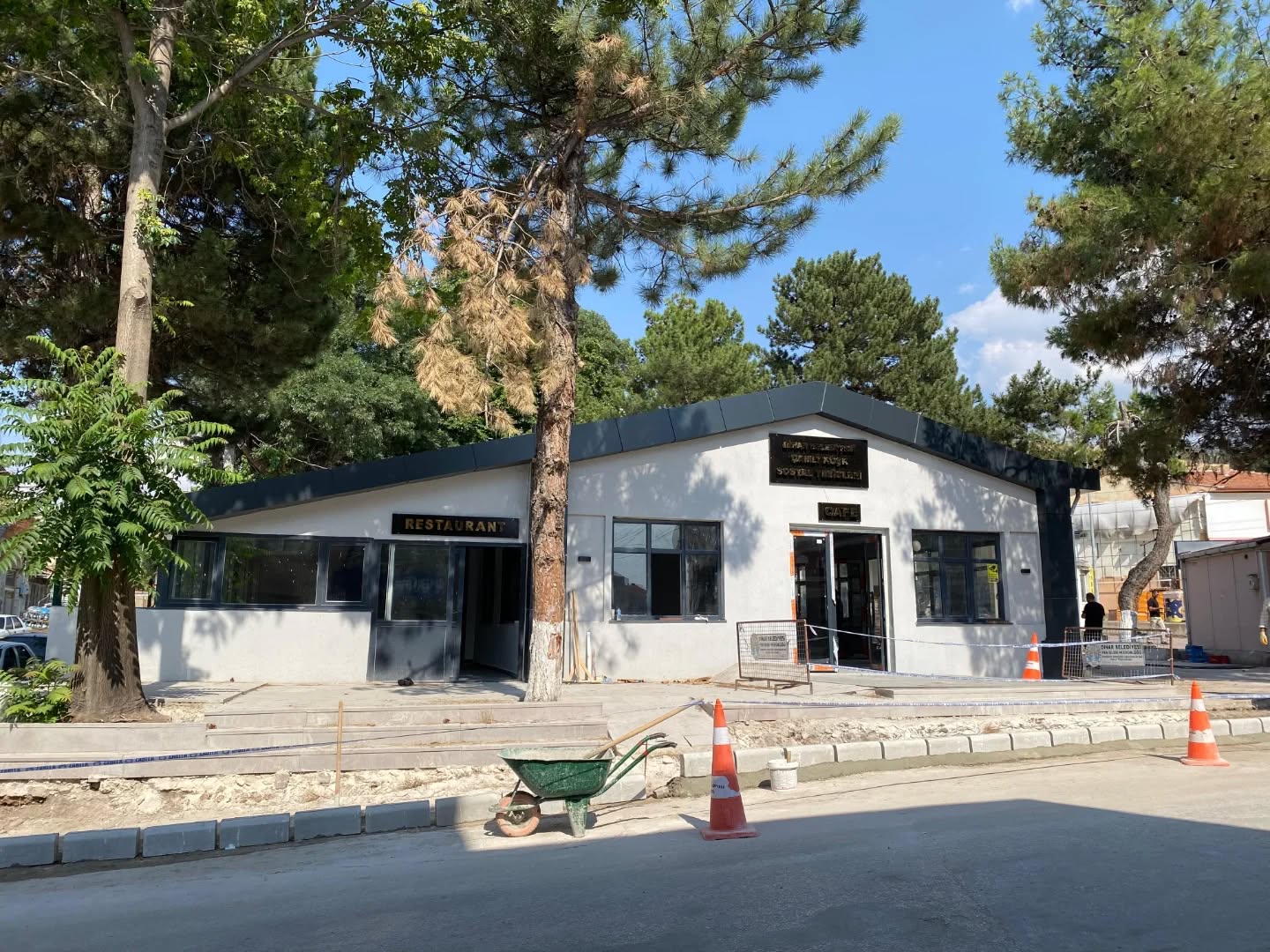 BAŞKAN YARDIMCISI OKTAY SAYIN’DAN SAHADA YOĞUN MESAİ 6 519005967 18120835966479265 4667794244547714731 n Kopya