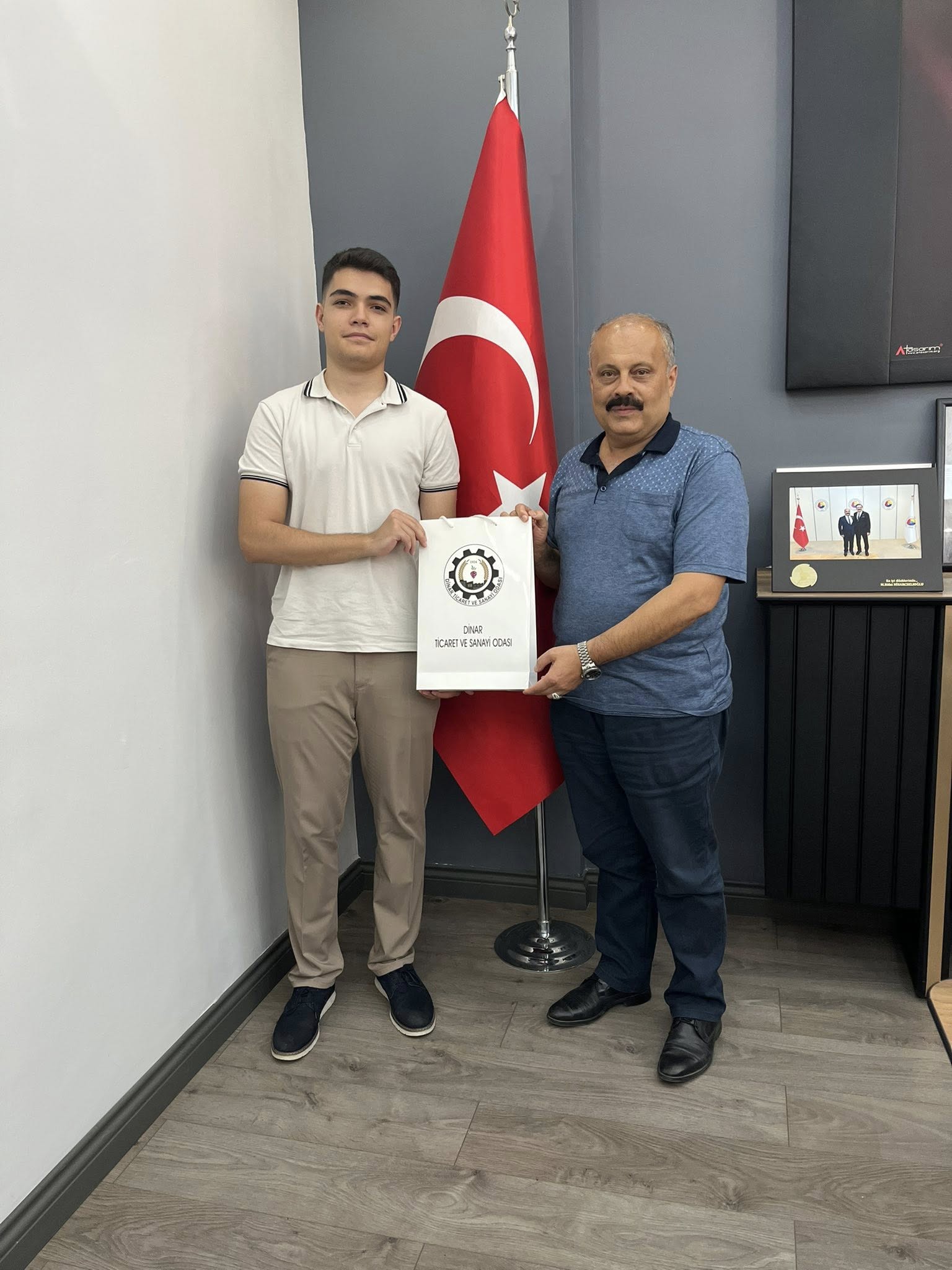 ÖĞRENCİLERİMİZLE GURUR DUYUYORUZ! GELECEĞİMİZİN IŞIKLARINI TEBRİK EDİYORUZ! 3 525680486 1175961054574614 6492131557938916510 n