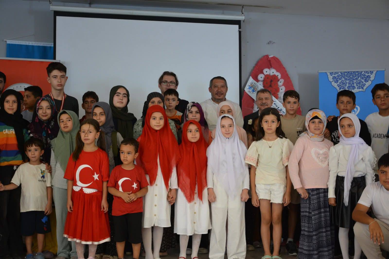 DİNAR’DA YAZ KUR’AN KURSLARI KAPANIŞ PROGRAMI GERÇEKLE 9 534325041 803518592200459 2345201328395428377 n