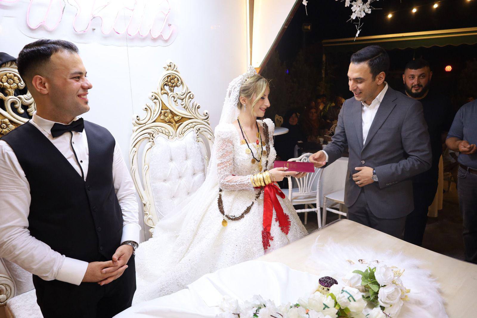 KAYMAKAM HASAN UĞUZ, TÜRKİYE HARP MALULÜ GAZİLER ŞEHİT DUL VE YETİMLERİ DERNEĞİ BAŞKANI HASAN CEYLAN’IN OĞLUNUN DÜĞÜNÜNE KATILDI 4 539478030 815653380986980 1425925484405379836 n 1