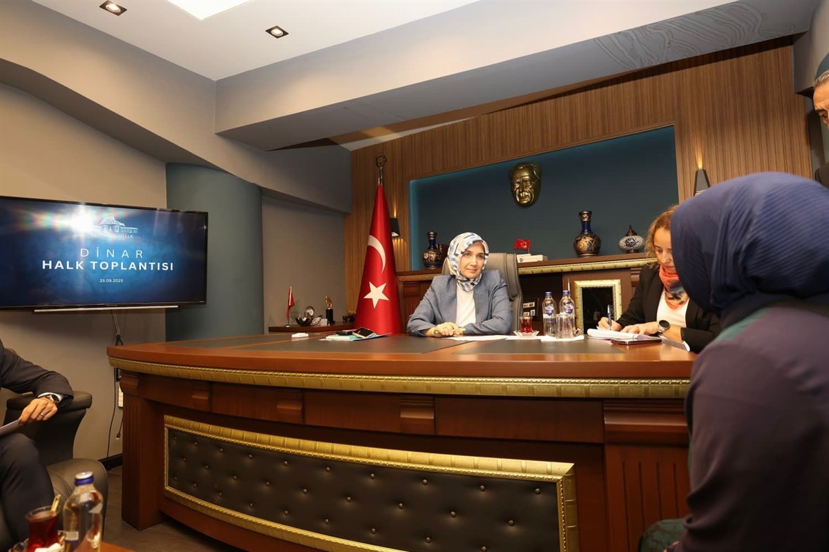 Vali Yiğitbaşı Dinar İlçesinde Vatandaşları Dinledi 3 50