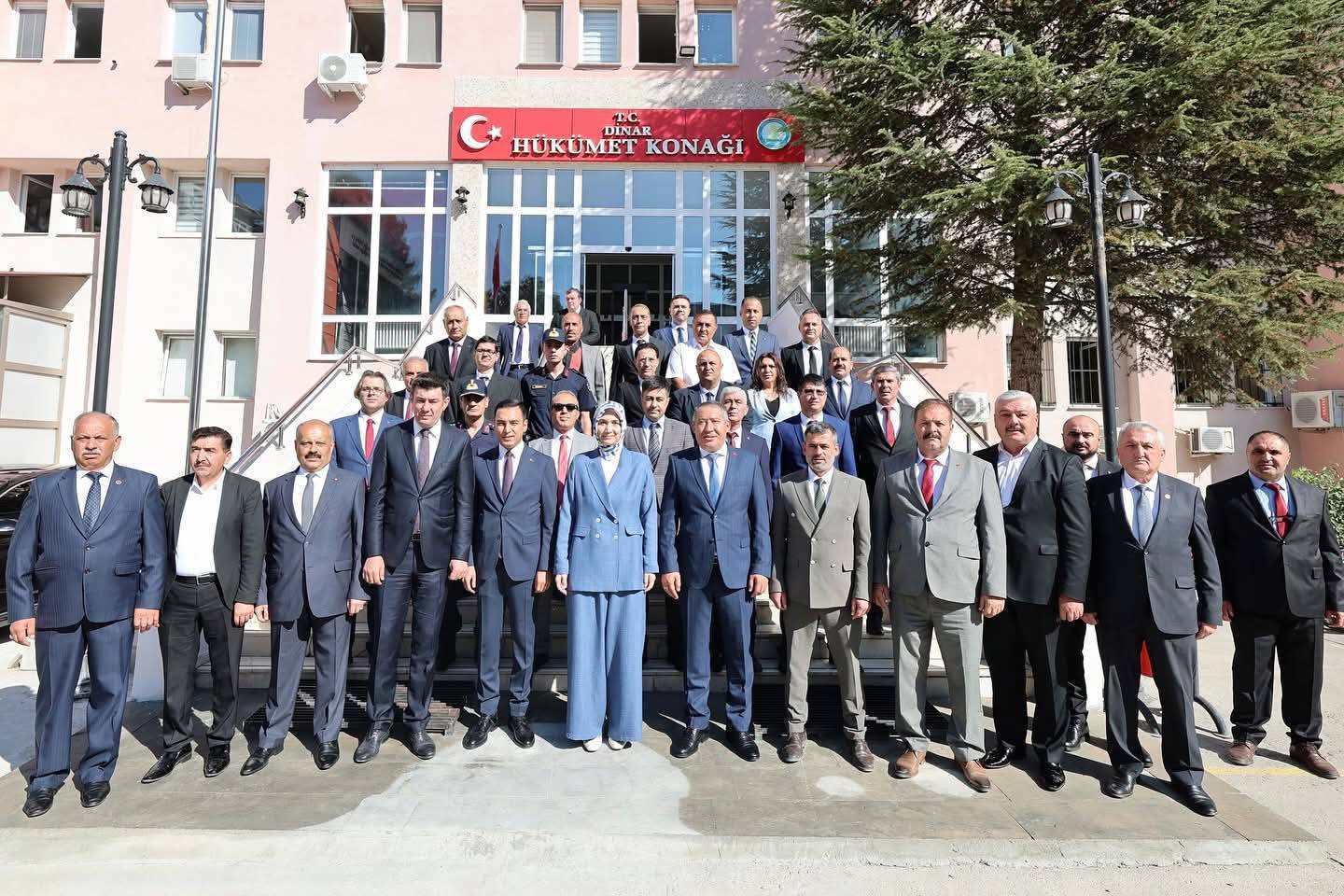 AFYON VALİSİ DOÇ.DR.KÜBRA GÜRAN YİĞİTBŞI’NIN DİNAR ZİYARETİ