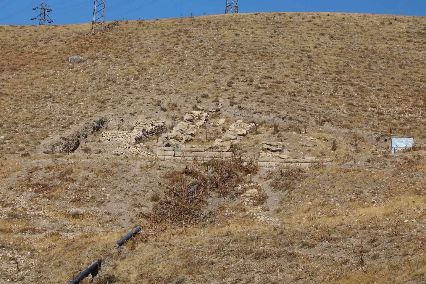 VALİ YİĞİTBAŞI'NDAN ANTİK TİYATRO ZİYARETİ: ÇALIŞMALAR İÇİN TALİMAT VERDİ 3 555455316 837591885459796 5497653488740509088 n