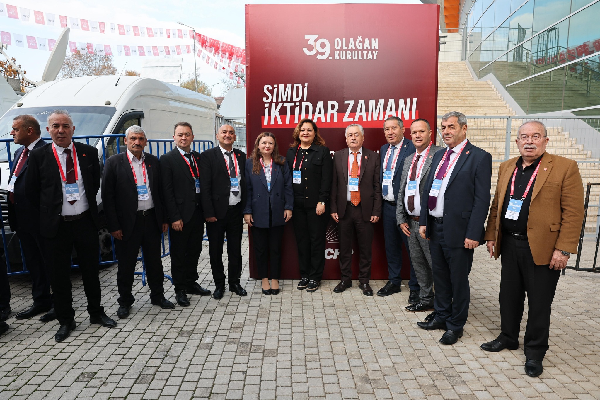 DİNAR’DAN ANKARA’YA GÜÇLÜ ÇIKIŞ: CHP KURULTAYI’NDA VEYSEL TOPÇU DAMGASI!