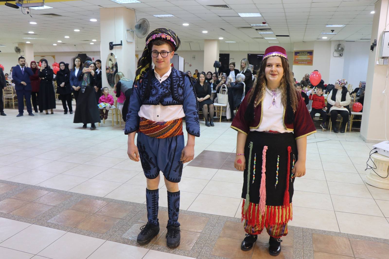 3 ARALIK DÜNYA ENGELLİLER GÜNÜ KAPSAMINDA PROĞRAM DÜZENLENDİ 9 594972099 893806203171697 5360833211094408176 n Kopya Kopya Kopya Kopya