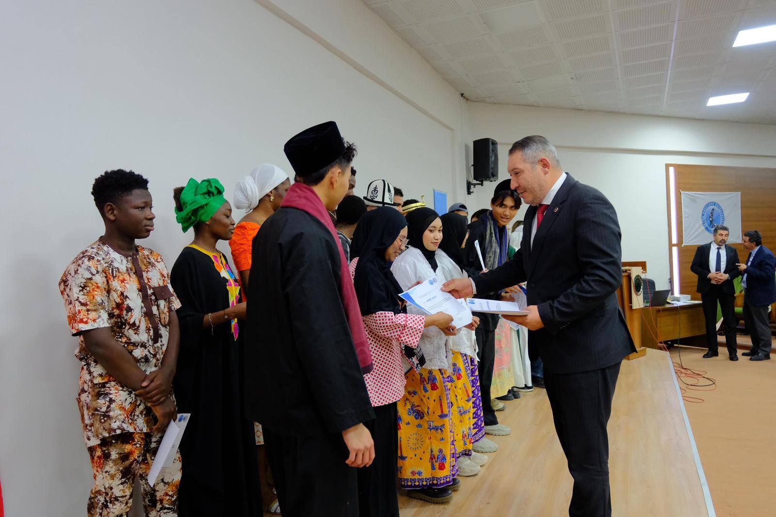 ULUSLARARASI ÖĞRENCİLER KÜLTÜR BULUŞMASI DİNAR’DA GERÇEKLEŞTİRİLDİ 8 599957766 905404395345211 8713967614114728382 n