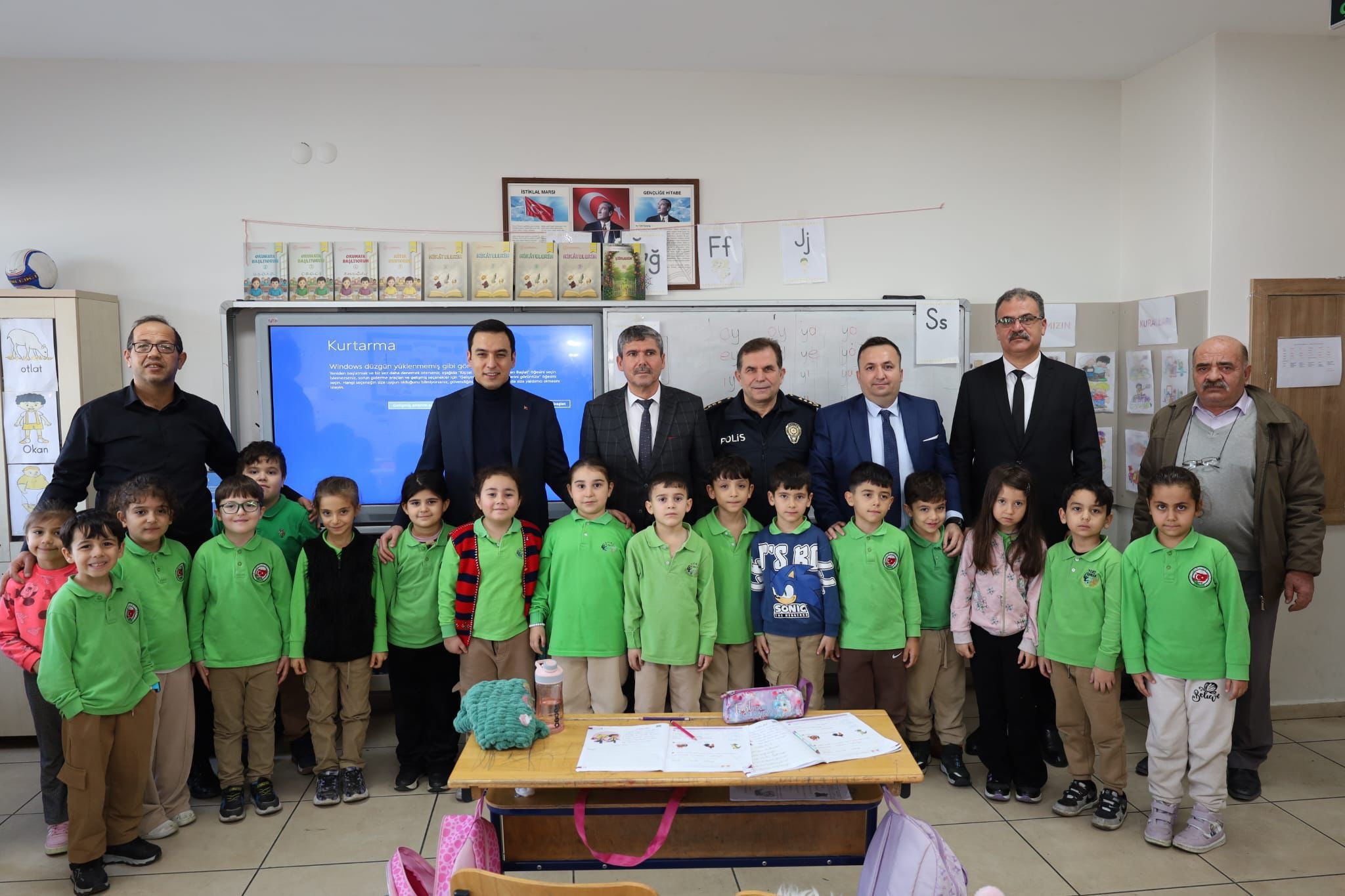 KAYMAKAM HASAN UĞUZ’DAN OKUL ZİYARETİ