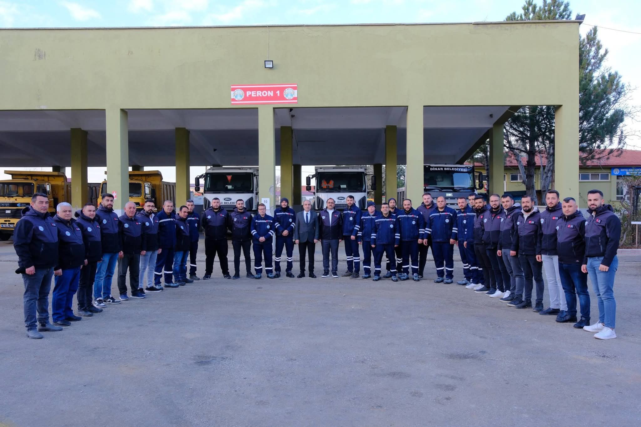 DİNAR BELEDİYESİ PERSONELİNE KORUYUCU KIYAFET DESTEĞİ 3 618678249 933635112522139 5834760852912925018 n