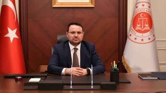 ADALET BAKANI VE İÇİŞLERİ BAKANI DEĞİŞTİ.