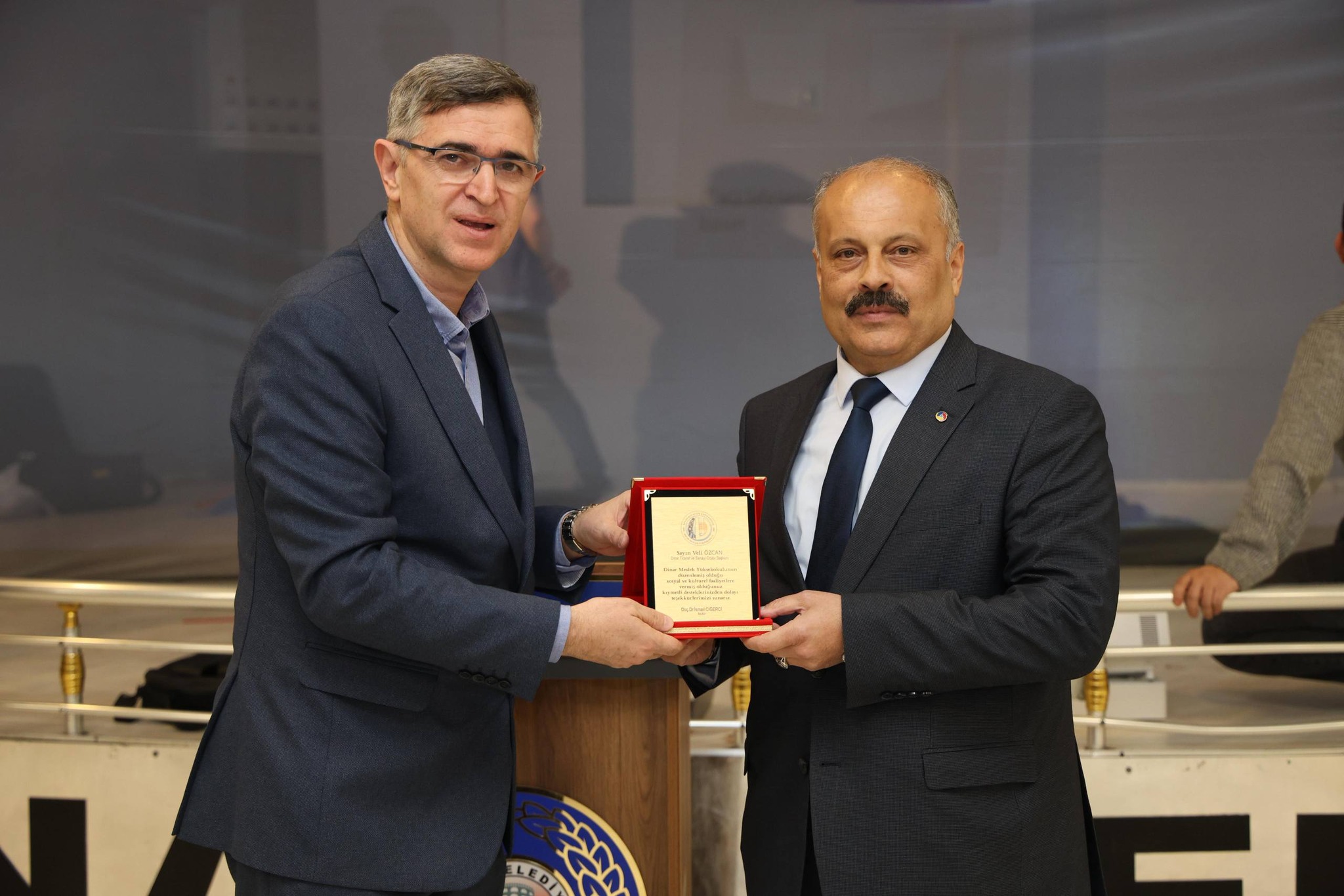 DİTSO YÖNETİM KURULU BAŞKANI VELİ ÖZCAN’DAN DİNAR MYO VE DİNAR UBYO ÖĞRENCİLERİNE İFTAR YEMEĞİ VERİLDİ. 3 646208070 965265916025725 7379942307506441975 n 1