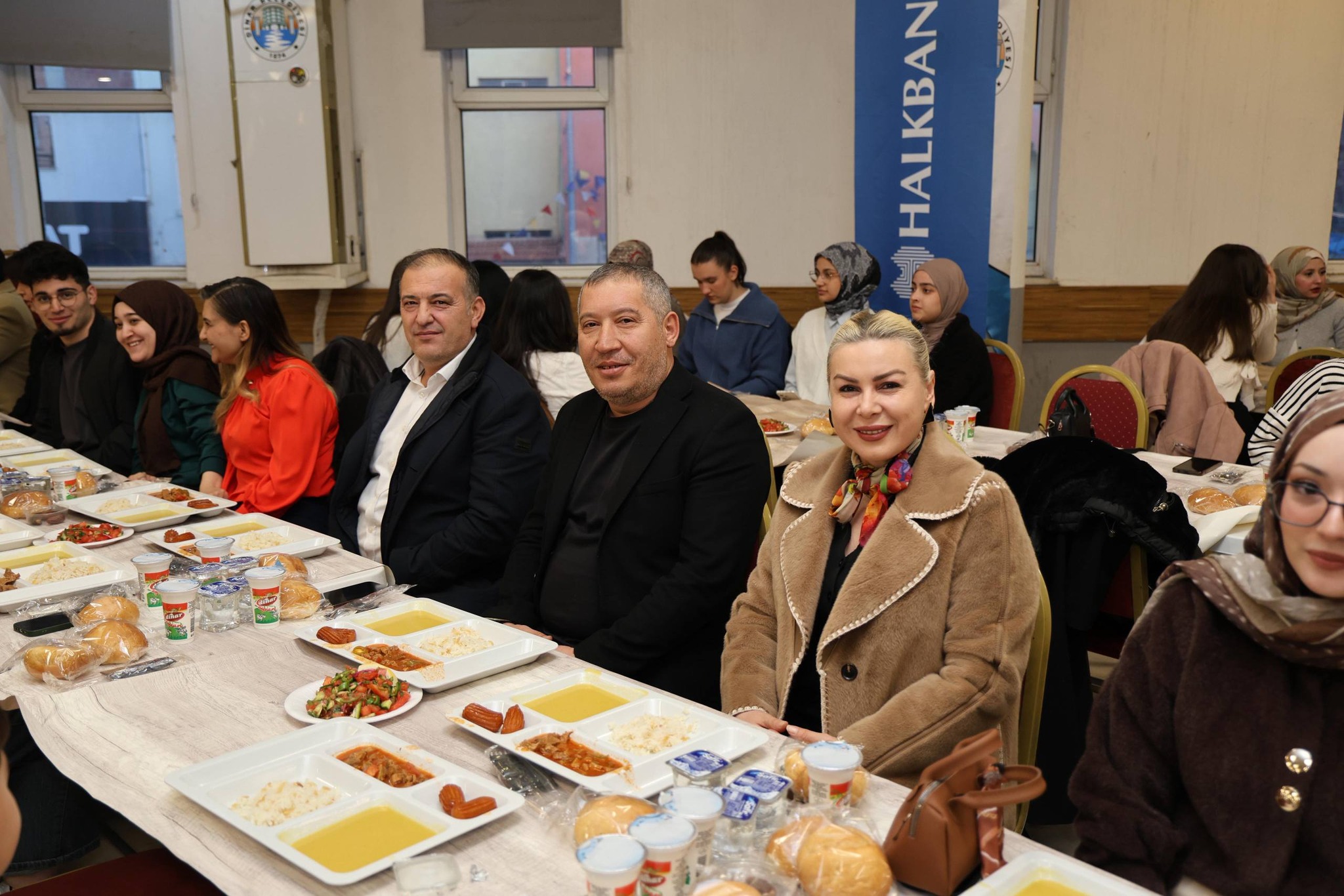 DİNAR’DA İFTAR PROGRAMI VE “FİRAVUNLA YÜZ YÜZE” TİYATROSUNA YOĞUN İLGİ! 8 646355594 965446959340954 223442964187926214 n