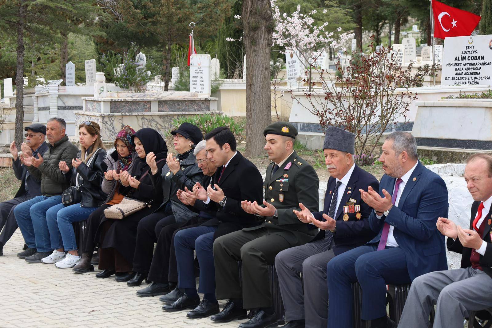 DİNAR’DA 18 MART ÇANAKKALE ZAFERİ VE ŞEHİTLERİ ANMA PROGRAMI GERÇEKLEŞTİRİLDİ