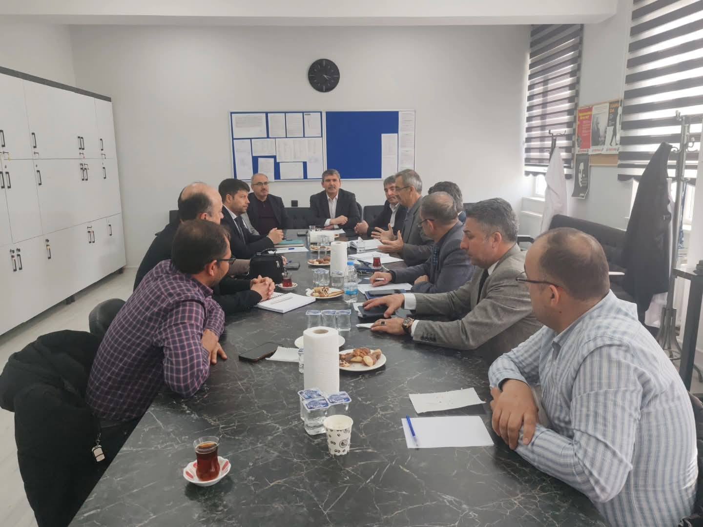 LİSE MÜDÜRLERİMİZLE DEĞERLENDİRME TOPLANTISI GERÇEKLEŞTİRDİK 2 656638747 983659437519706 1386192141806208584 n